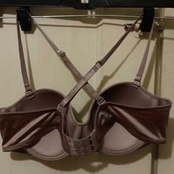 NWOT (2) Adrienne Vittadini Studio Bras SZ 36B 1 Black 1 Rose Gold - Picture 5 of 9